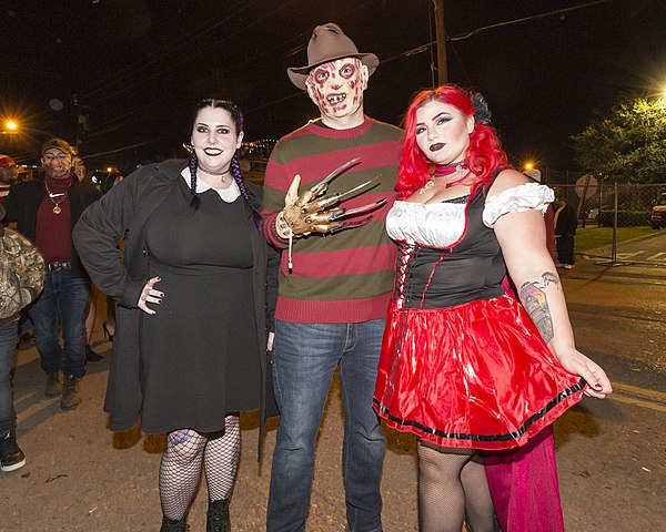 People_in_Halloween_Costumes